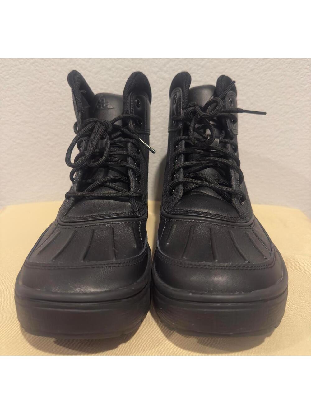 New Nike Woodside 2 High Big Kid's Boots Youth Size 5.5 or Women's Size 7